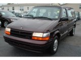 1995 Dark Wildberry Metallic Dodge Caravan ES #21458633