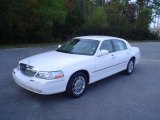 2008 Vibrant White Lincoln Town Car Signature Limited #21879374