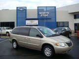 2006 Linen Gold Metallic Chrysler Town & Country Touring #21934309