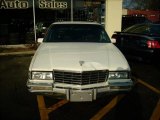 1992 White Cadillac DeVille Sedan #22155956