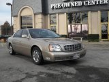 2005 Light Cashmere Cadillac DeVille Sedan #22426553