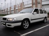 2000 White Volvo V70 XC AWD #22590763