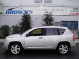 Bright Silver Metallic Jeep Compass in 2009