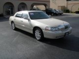 2003 Ivory Parchment Tri Coat Lincoln Town Car Cartier #22585495