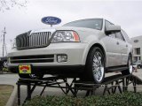 2006 Light French Silk Metallic Lincoln Navigator Luxury #2242895