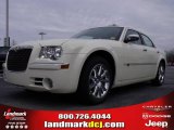 2010 Cool Vanilla White Chrysler 300 C HEMI #23177477