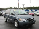 2005 Chrysler Town & Country Touring