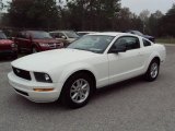 2008 Performance White Ford Mustang V6 Deluxe Coupe #23461897
