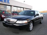 2009 Black Lincoln Town Car Signature Limited #23520995