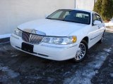 2000 Vibrant White Lincoln Town Car Signature #24068085