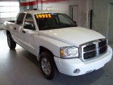 2007 Bright White Dodge Dakota SLT Quad Cab #24087323