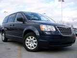 2009 Modern Blue Pearl Chrysler Town & Country LX #24091420