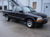 2001 Onyx Black Chevrolet S10 LS Extended Cab #24331952
