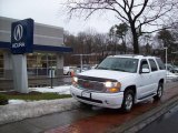 2005 GMC Yukon Denali AWD