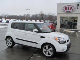 2010 Clear White Kia Soul Sport #24326259