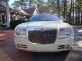 2007 Cool Vanilla Chrysler 300 C HEMI #24493718