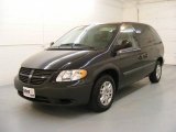 2007 Brilliant Black Dodge Caravan SE #24589358