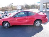 2001 Bright Red Pontiac Grand Am SE Sedan #24589506