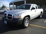 2006 Bright Silver Metallic Dodge Dakota ST Club Cab #24693571