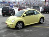 2000 Yellow Volkswagen New Beetle GLS Coupe #24753357