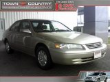 1998 Cashmere Beige Metallic Toyota Camry LE #25538036