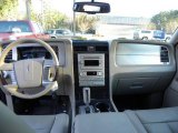 2007 Lincoln Navigator Luxury Dashboard
