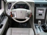 2007 Lincoln Navigator Luxury Dashboard