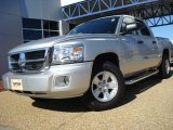 2008 Bright Silver Metallic Dodge Dakota SLT Crew Cab #25841552