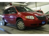 2006 Inferno Red Pearl Chrysler Town & Country LX #25841919