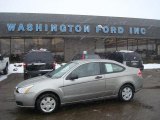 2008 Vapor Silver Metallic Ford Focus S Coupe #25920396