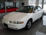 1999 Arctic White Oldsmobile Intrigue GL #26307810