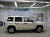 2008 Stone White Clearcoat Jeep Patriot Sport 4x4 #26307467