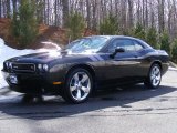 2009 Brilliant Black Crystal Pearl Coat Dodge Challenger R/T #26744149