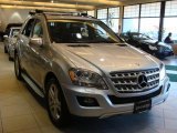 2010 Mercedes-Benz ML 450 Hybrid 4Matic Data, Info and Specs