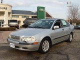 2002 Volvo S40 1.9T