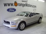 2008 Brilliant Silver Metallic Ford Mustang V6 Deluxe Convertible #26996672