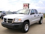 2008 Bright Silver Metallic Dodge Dakota SXT Crew Cab #27051413