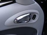 2006 Chrysler PT Cruiser GT Convertible Door Panel