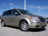 2008 Light Sandstone Metallic Chrysler Town & Country Limited #27168584