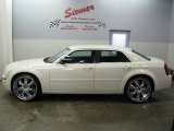 2005 Cool Vanilla Chrysler 300  #27325010