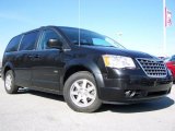 2008 Brilliant Black Crystal Pearlcoat Chrysler Town & Country Touring #27324706