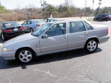 Pewter Silver Metallic Volvo S70 in 1999