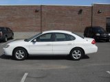 2004 Vibrant White Ford Taurus SE Sedan #27499111