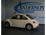 2009 Candy White Volkswagen New Beetle 2.5 Coupe #27625984