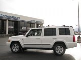 2007 Stone White Jeep Commander Limited 4x4 #27805067