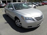 2009 Classic Silver Metallic Toyota Camry Hybrid #27993372