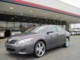 2010 Magnetic Gray Metallic Toyota Camry LE #28143759