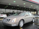 2007 Radiant Bronze Cadillac DTS Sedan #28196600