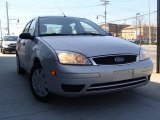 2006 CD Silver Metallic Ford Focus ZX4 SE Sedan #28403343