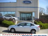 2010 Ingot Silver Metallic Ford Focus SE Sedan #28402712